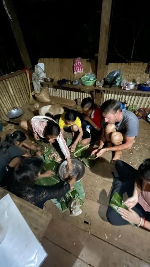 Somphone Homestay Breakfast And Dinner Included Muang Thateng Exterior photo